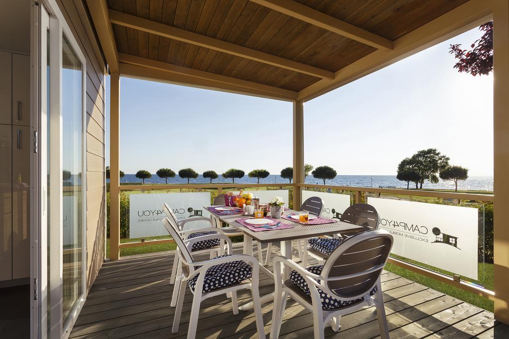 Mobile Homes Premium Vista Mare Park Umag By Camp4You Exterior foto